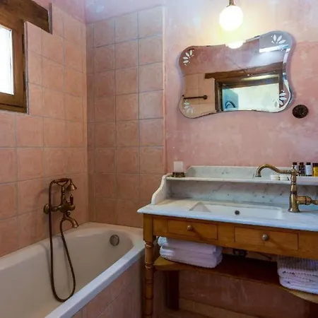 Anassa Townhouse, In Rethymno's Old Center *