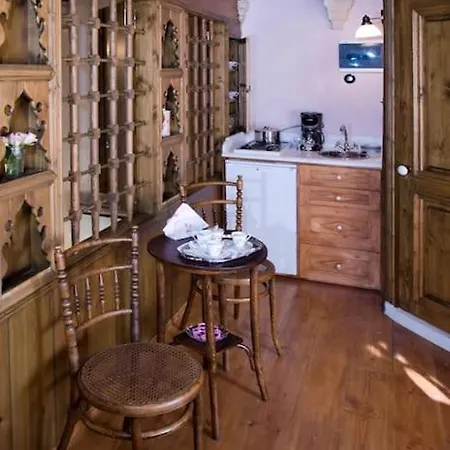 Anassa Townhouse, In Rethymno's Old Center * Rethymno (Crete)